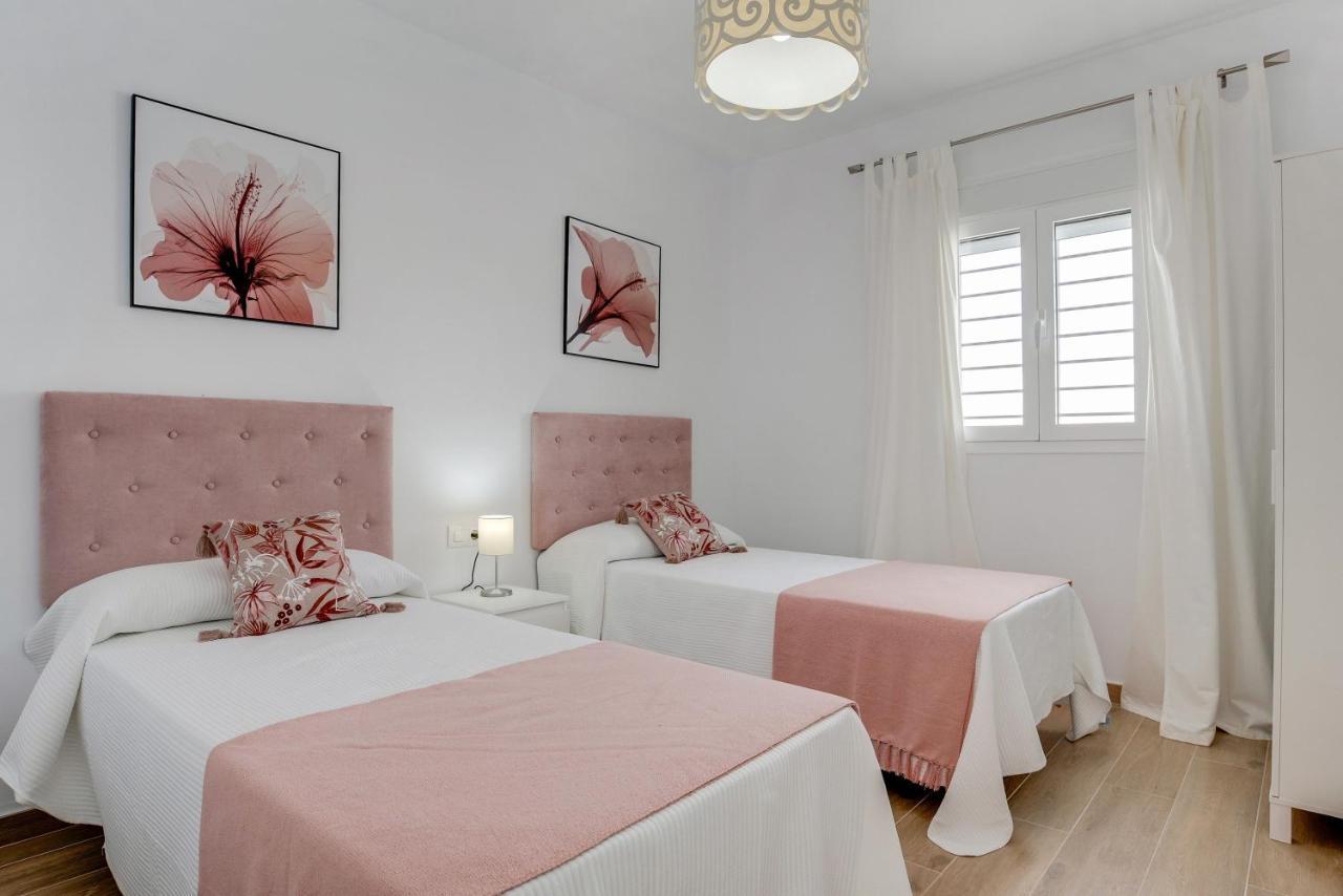 Villa Sandra Solo Familias カディス エクステリア 写真